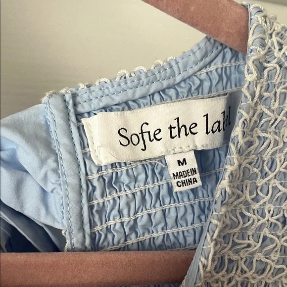 Elegant Blue Midi Dress - Picture 2 of 4